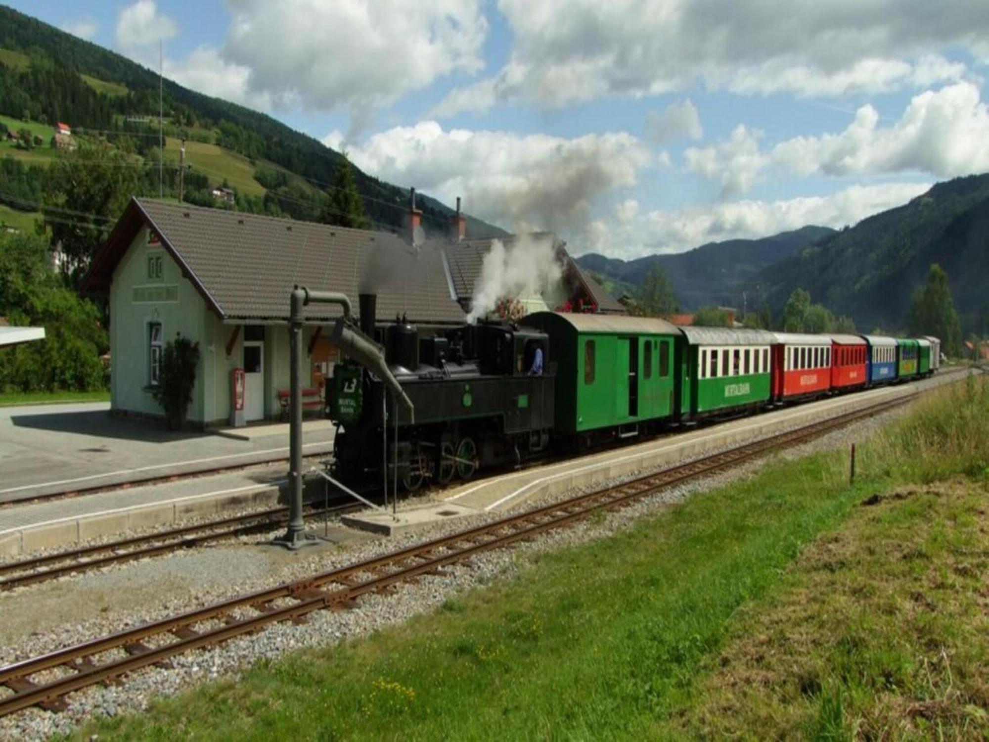 Quaint Chalet in Stadl an der Mur with Private Terrace Exterior foto